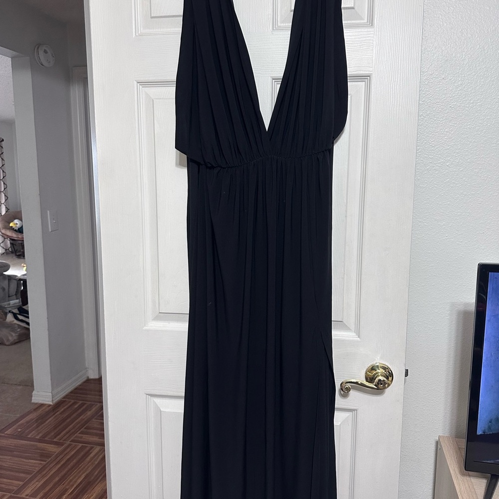 Elegant Black Maxi Dress